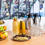 Meet Hotel 3*