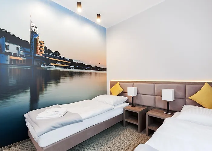 Meet 3* بوزنان