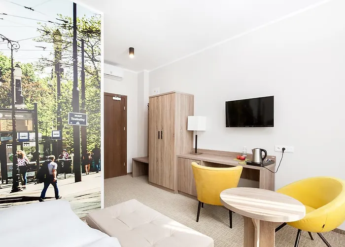 Meet 3* بوزنان